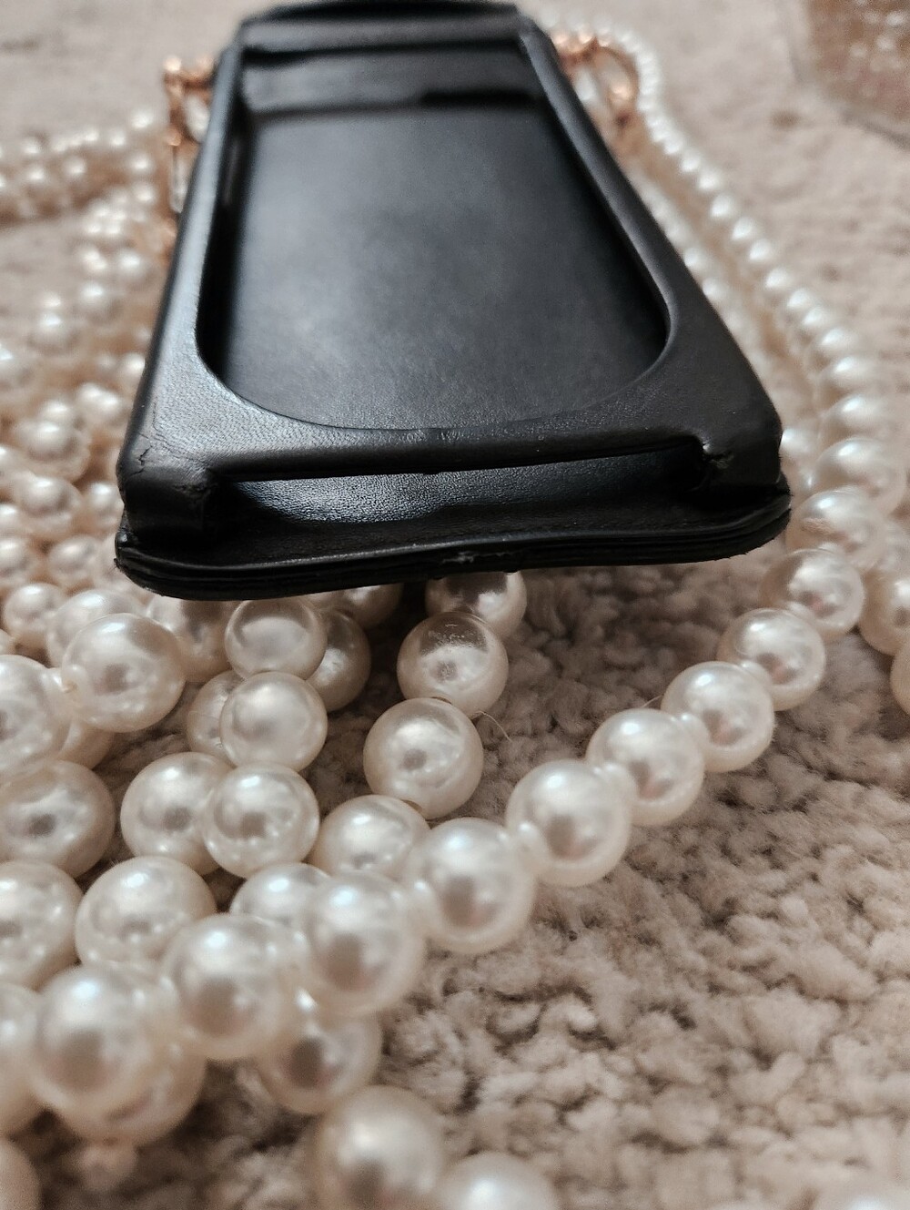 Chanel Black Quilted Caviar Leather Phone Crossbody - Picture 16 of 16
